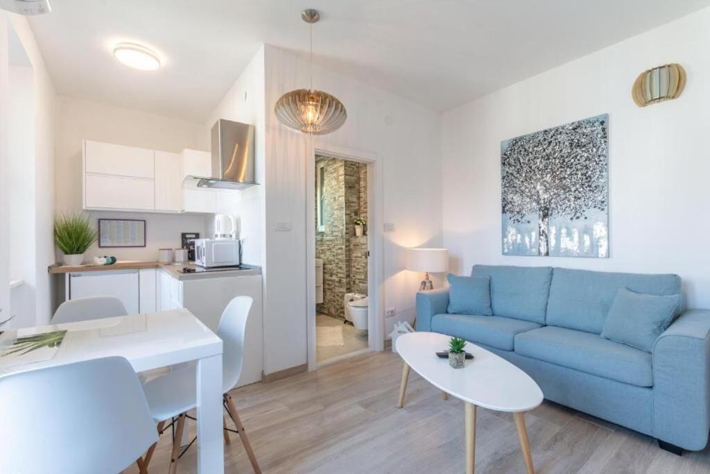 Apartments And Room Poesia Split Eksteriør billede