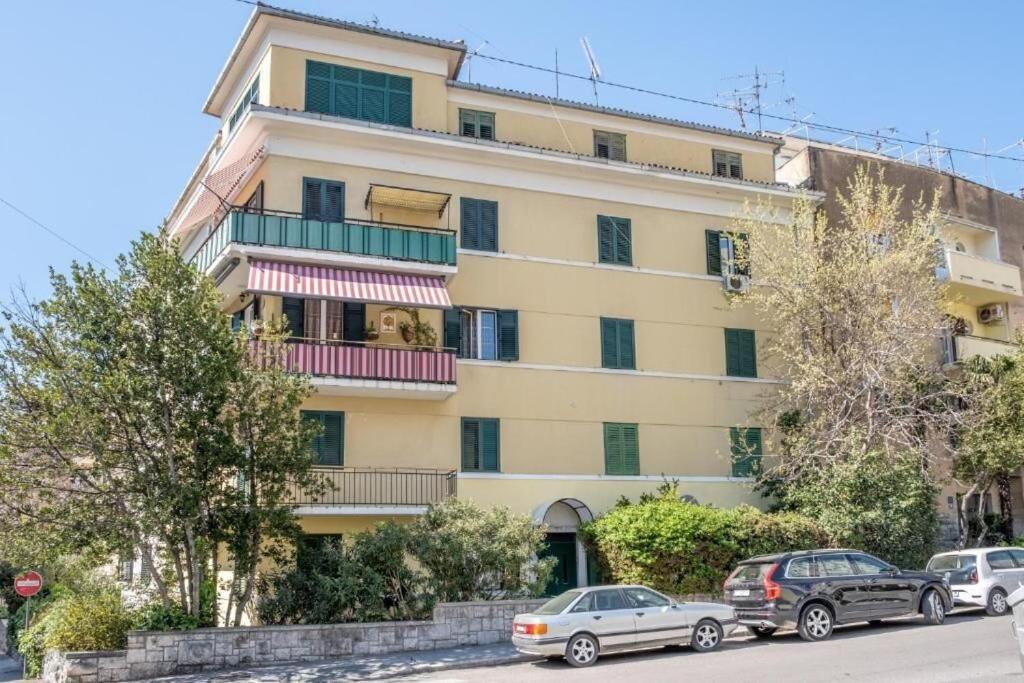 Apartments And Room Poesia Split Eksteriør billede